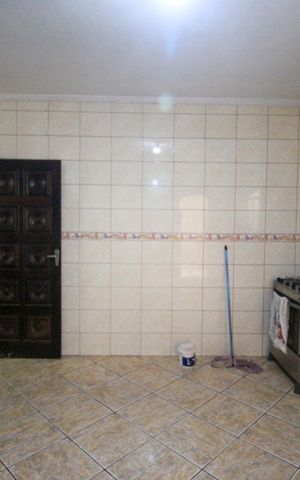 Casa à venda com 156m², 3 quartos e 5 vagas Casa à venda com 156m², 3 quartos e 5 vagasCozinha