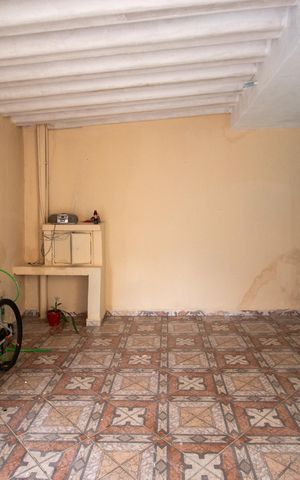Casa à venda com 156m², 3 quartos e 5 vagas Casa à venda com 156m², 3 quartos e 5 vagasGaragem