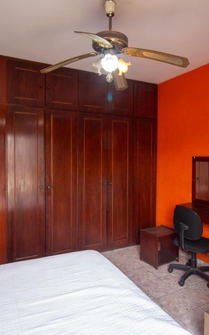 Casa à venda com 156m², 3 quartos e 5 vagas Casa à venda com 156m², 3 quartos e 5 vagasQuarto 3