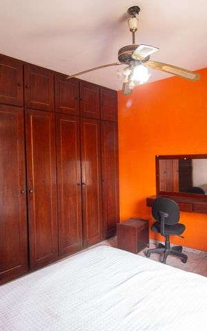 Casa à venda com 156m², 3 quartos e 5 vagas Casa à venda com 156m², 3 quartos e 5 vagasQuarto 3