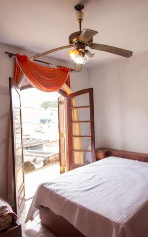 Casa à venda com 156m², 3 quartos e 5 vagas Casa à venda com 156m², 3 quartos e 5 vagasQuarto 3