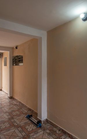 Casa à venda com 156m², 3 quartos e 5 vagas Casa à venda com 156m², 3 quartos e 5 vagasGaragem