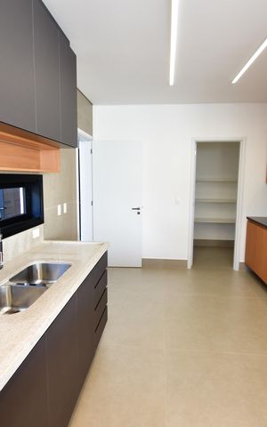 Casa de condomínio à venda com 230m², 3 quartos e 4 vagasCozinha