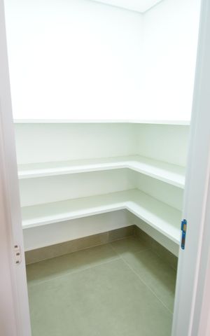 Casa de condomínio à venda com 230m², 3 quartos e 4 vagasCozinha - Despensa