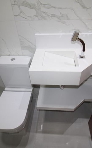 Casa à venda com 185m², 3 quartos e 2 vagasQuarto 2 - Banheiro