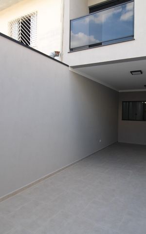 Casa à venda com 185m², 3 quartos e 2 vagasGaragem
