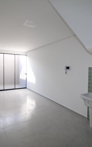 Casa à venda com 185m², 3 quartos e 2 vagasÁrea de Serviço