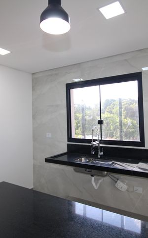 Casa à venda com 185m², 3 quartos e 2 vagasCozinha