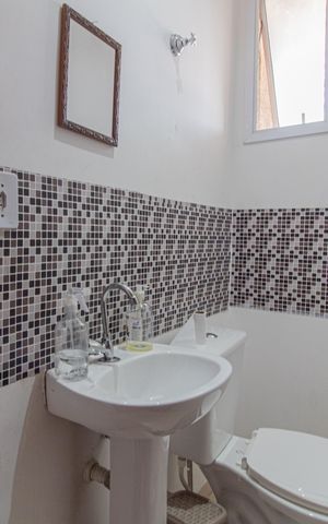 Apartamento à venda com 56m², 2 quartos e 1 vaga Apartamento à venda com 56m², 2 quartos e 1 vagaLavabo