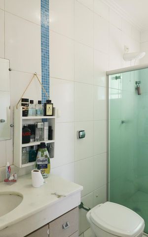 Casa à venda com 250m², 3 quartos e 3 vagas Casa à venda com 250m², 3 quartos e 3 vagasBanheiro da Suíte 2