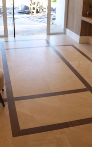Apartamento à venda com 89m², 2 quartos e 2 vagasHall social