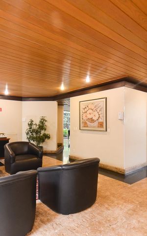 Apartamento à venda com 325m², 4 quartos e 3 vagas Apartamento à venda com 325m², 4 quartos e 3 vagasHall de entrada