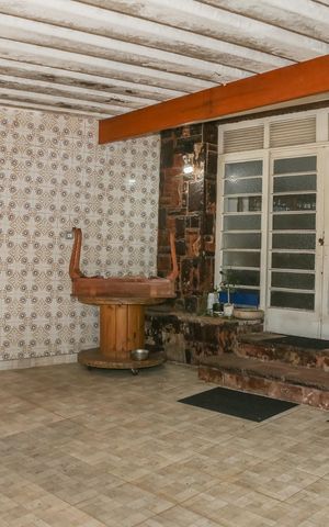 Casa à venda com 260m², 3 quartos e 3 vagas Casa à venda com 260m², 3 quartos e 3 vagasÁrea comum