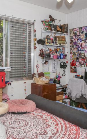 Casa à venda com 260m², 3 quartos e 3 vagas Casa à venda com 260m², 3 quartos e 3 vagasQuarto 1