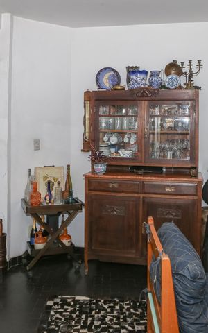 Casa à venda com 260m², 3 quartos e 3 vagas Casa à venda com 260m², 3 quartos e 3 vagasSala