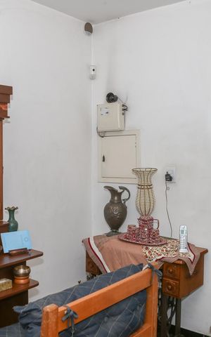 Casa à venda com 260m², 3 quartos e 3 vagas Casa à venda com 260m², 3 quartos e 3 vagasSala
