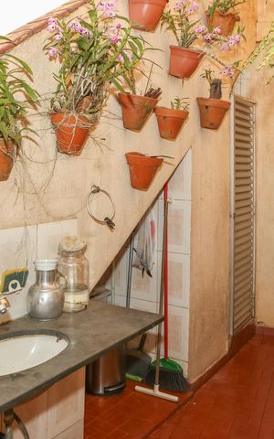 Casa à venda com 260m², 3 quartos e 3 vagas Casa à venda com 260m², 3 quartos e 3 vagasLavabo