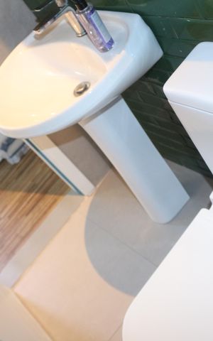 Apartamento à venda com 134m², 2 quartos e 3 vagasBanheiro da Suíte 1