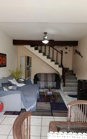 Casa de condomínio à venda com 96m², 3 quartos e 1 vaga