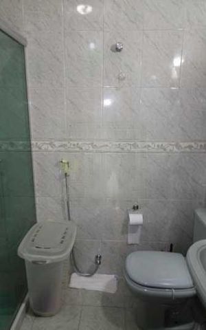 Casa à venda com 258m², 4 quartos e 4 vagas