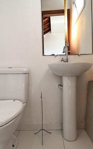 Casa à venda com 300m², 4 quartos e 3 vagaslavabo 2