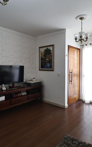 Casa à venda com 300m², 4 quartos e 3 vagasSala