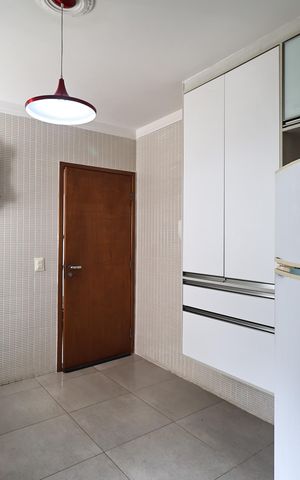 Casa à venda com 300m², 4 quartos e 3 vagasCozinha
