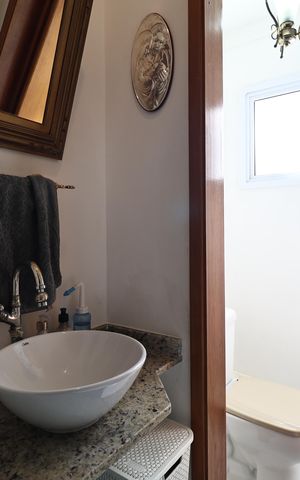 Casa à venda com 300m², 4 quartos e 3 vagasLavabo