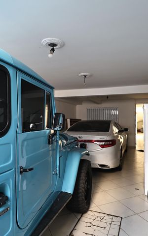 Casa à venda com 300m², 4 quartos e 3 vagasGaragem
