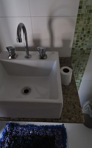 Casa à venda com 300m², 4 quartos e 3 vagasBanheiro da suite 1