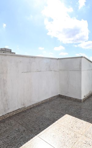 Casa à venda com 300m², 4 quartos e 3 vagasCobertura