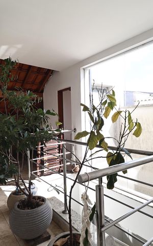 Casa à venda com 300m², 4 quartos e 3 vagasCobertura