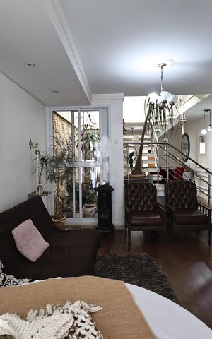 Casa à venda com 300m², 4 quartos e 3 vagasSala