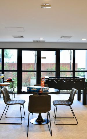 Apartamento para alugar com 35m², 2 quartos e sem vaga Apartamento para alugar com 35m², 2 quartos e sem vagaÁrea comum - Salão de jogos