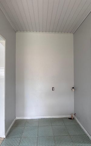 Casa à venda com 110m², 3 quartos e 2 vagas Casa à venda com 110m², 3 quartos e 2 vagasCorredor