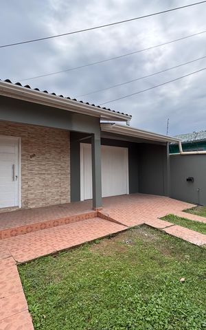 Casa à venda com 110m², 3 quartos e 2 vagas Casa à venda com 110m², 3 quartos e 2 vagasQuintal