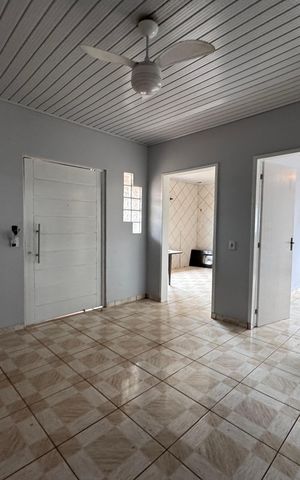 Casa à venda com 110m², 3 quartos e 2 vagas Casa à venda com 110m², 3 quartos e 2 vagasSala