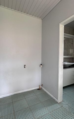 Casa à venda com 110m², 3 quartos e 2 vagas Casa à venda com 110m², 3 quartos e 2 vagasCozinha