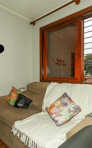 Casa à venda com 226m², 3 quartos e 2 vagasEscritório