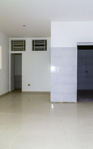 Casa à venda com 226m², 3 quartos e 1 vaga Casa à venda com 226m², 3 quartos e 1 vagaCopa