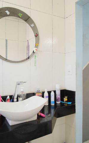 Casa à venda com 145m², 2 quartos e 2 vagasBanheiro da Suíte 2