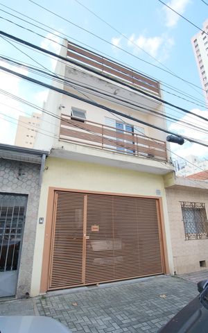 Casa à venda com 145m², 2 quartos e 2 vagasFachada