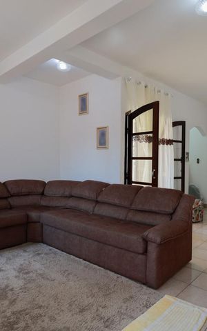 Casa à venda com 212m², 4 quartos e 13 vagas Casa à venda com 212m², 4 quartos e 13 vagasCasa 2 - Sala