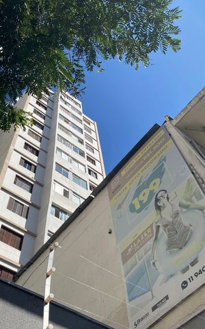 Apartamento à venda com 55m², 1 quarto e sem vagaFachada