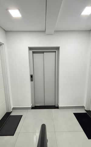 Apartamento para alugar com 74m², 3 quartos e 2 vagas Apartamento para alugar com 74m², 3 quartos e 2 vagasÁrea comum