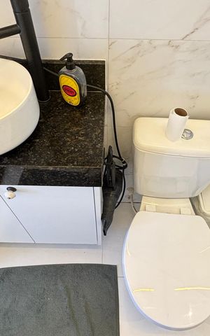 Apartamento para alugar com 74m², 3 quartos e 2 vagas Apartamento para alugar com 74m², 3 quartos e 2 vagasBanheiro da Suíte