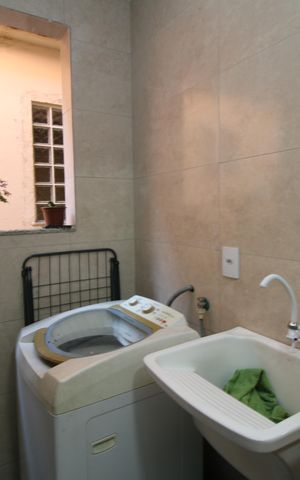 Casa à venda com 102m², 1 quarto e 1 vagaÁrea de Serviço