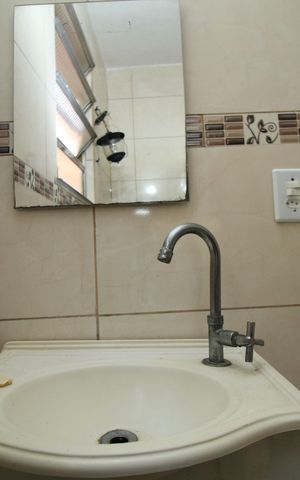 Casa à venda com 102m², 1 quarto e 1 vagaBanheiro