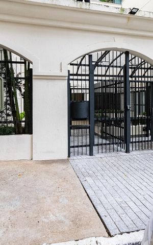 Apartamento para alugar com 130m², 3 quartos e 3 vagas Apartamento para alugar com 130m², 3 quartos e 3 vagasFachada