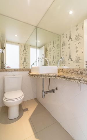 Apartamento para alugar com 130m², 3 quartos e 3 vagas Apartamento para alugar com 130m², 3 quartos e 3 vagasLavabo